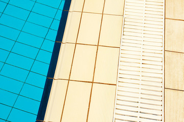 blue water in the pool background