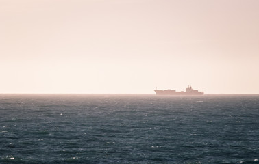 Obraz premium ship in the sea