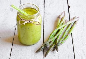 Smoothy prepared with fresh green vegetables