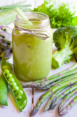 Smoothy prepared with fresh green vegetables