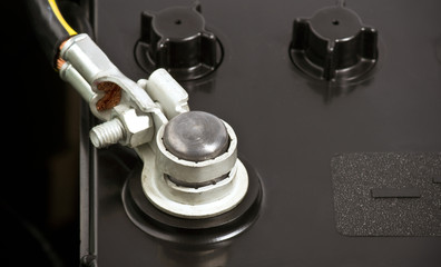 car battery negative polarity