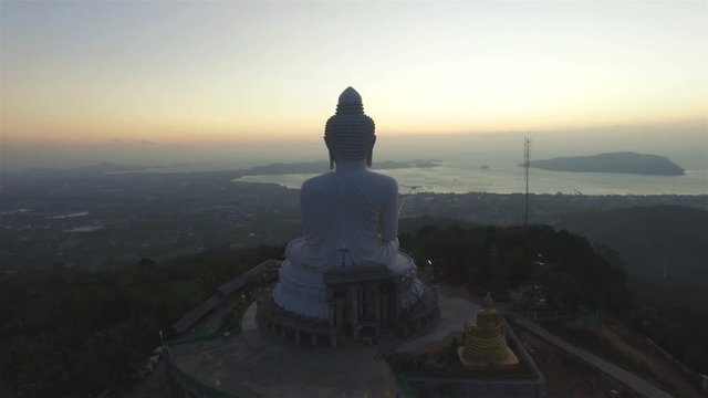 Phuket's Big Buddha is one of the island's most important and revered landmarks on the island. The huge image sits on top of the Nakkerd Hills between Chalong and Kata and, at 45 metres tall