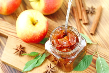 Apple jam with spices