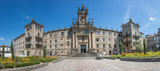 Fototapeta na wymiar Praza da Inmaculada Universidad de Santiago de Compostela: Escuela Universitaria de Trabajo Social