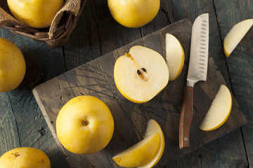 Raw Organic Yellow Asian Apple Pears