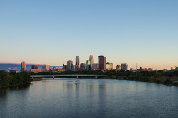 Fototapeta na wymiar Minneapolis Sunset over the Mississippi River