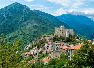 Fototapeta na wymiar Castelvecchio di Rocca Barbena