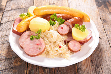 sauerkraut,cabbage and meat
