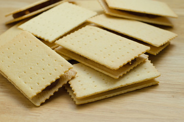 Stuffed Cracker Is Easy Snack for Relaxing Time.