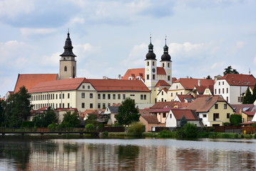 Fototapeta na wymiar View of Telc or Teltsch town