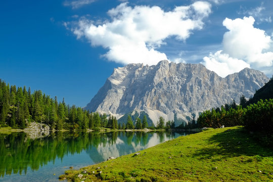 Seebensee mit Zugspitzblick