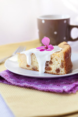 Sweet cottage cheese pudding with raisins