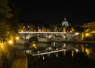 Fototapeta na wymiar Vatican and Tevere View, Rome, Italy