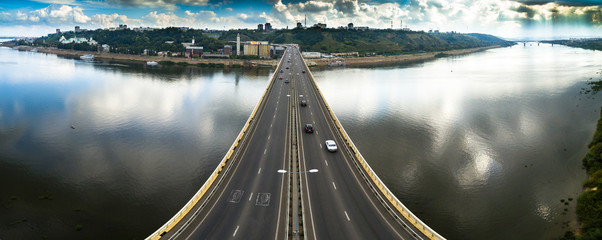 River Bridge traffic panorama