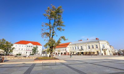 Fototapeta na wymiar Kielce / rynek miejski.