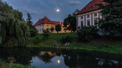 Obraz premium lednice at night