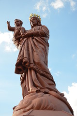 Fototapeta premium Statue de Notre-Dame de France - Rocher Corneille Puy en Velay