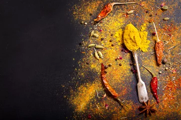 Keuken spatwand met foto mix of powder spices © Nitr