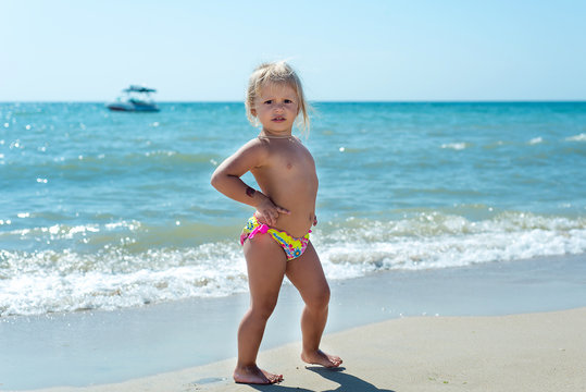 Searchnude little girls 