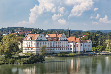 Obraz premium Castle Neuhaus am Inn