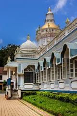 Photo sur Plexiglas Temple Shri Mangeshi temple (1890) in Priol, Ponda taluk, Goa, India.