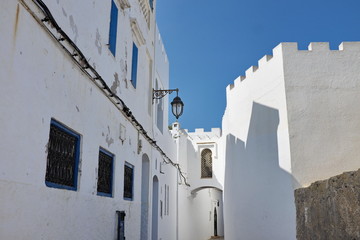 Ruelles blanches et bleues, Maroc