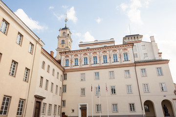 Obraz premium Vilnius, Lithuania - September 10, 2016: View of Vilnius university from University street