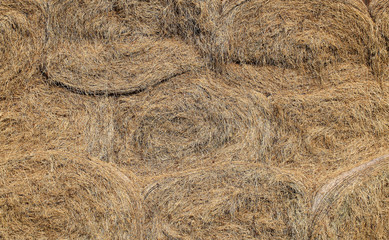 Gestapelte Strohballen.