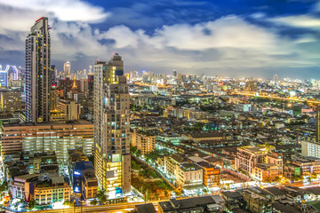 Fototapeta na wymiar View Bangkok city tour assistance at sunset