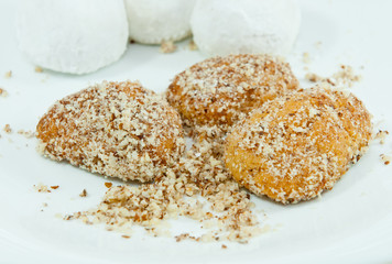 Christmas honey cakes with nuts