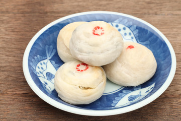 Traditional Chinese cake,  Egg yolk shortcake