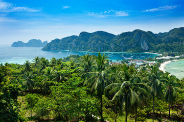 Fototapeta na wymiar View point from Island in Thailand