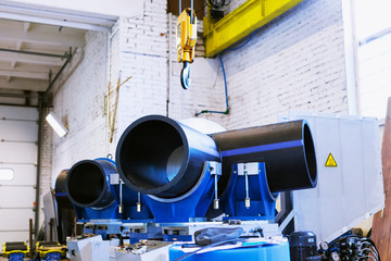 Installation process of the distribution unit heating network in the warehouse