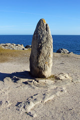  MENHIR DE LA PIERRE LONGUE