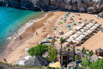 Fototapeta premium TENERIFE, SPAIN - SEPTEMBER 2, 2016: Playa de Abama with tourist