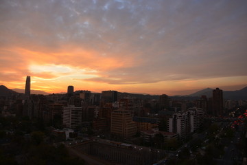 Fototapeta na wymiar Amazing sunset in Santiago Chile