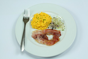 oeufs brouillés et bacon 12092016