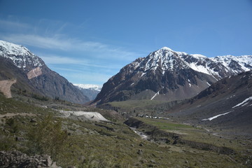Fototapeta na wymiar landscape of mountains and valley in Chile