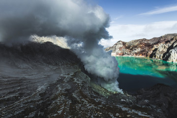 Dangerous trip Inside Ijen volcano crater