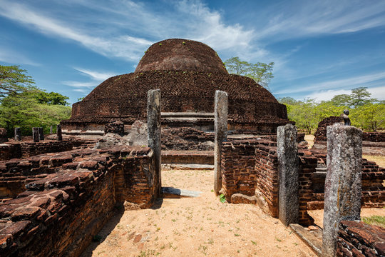 Ancient Buddhist dagoba (stupe) Pabula Vihara.  Sri Lanka