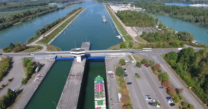 Drohnenflug &uuml;ber Staustufe  Baden W&uuml;rttemberg - Iffezheim