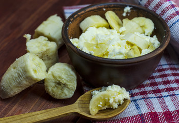 cottage cheese with a banana