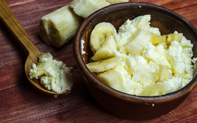cottage cheese with a banana