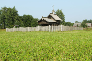 Русская деревянная церковь