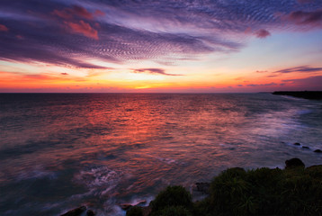 Ocean sunset © Dmitry Rukhlenko