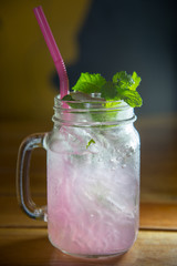 Iced Lychee/Lychee fizzy drink with mint and soda