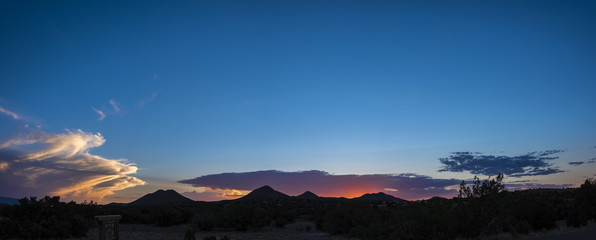 Naklejka premium Zachód słońca w Santa Fe