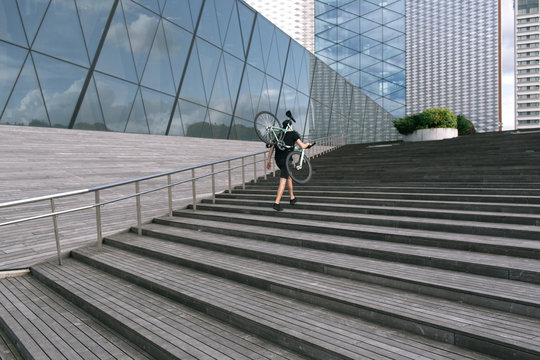 Teen boy with a fixie bicycle