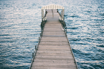 湖の桟橋