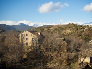 Fototapeta na wymiar Old lone house in the mountains